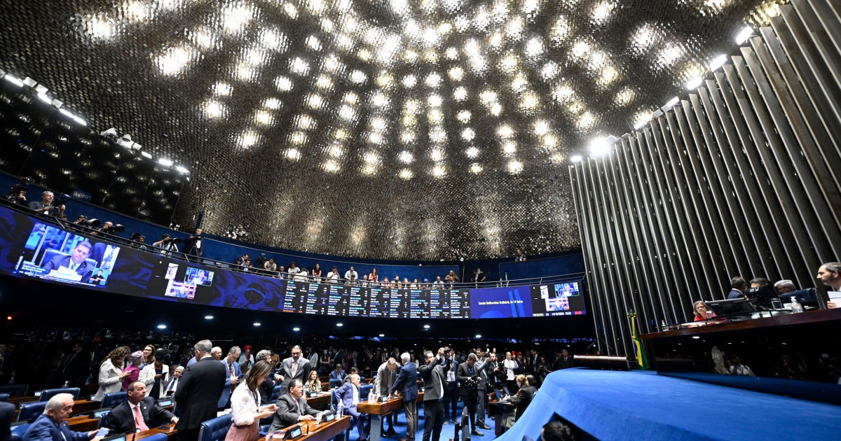 Votação da PEC 6×1 começa com plenário esvaziado no Senado