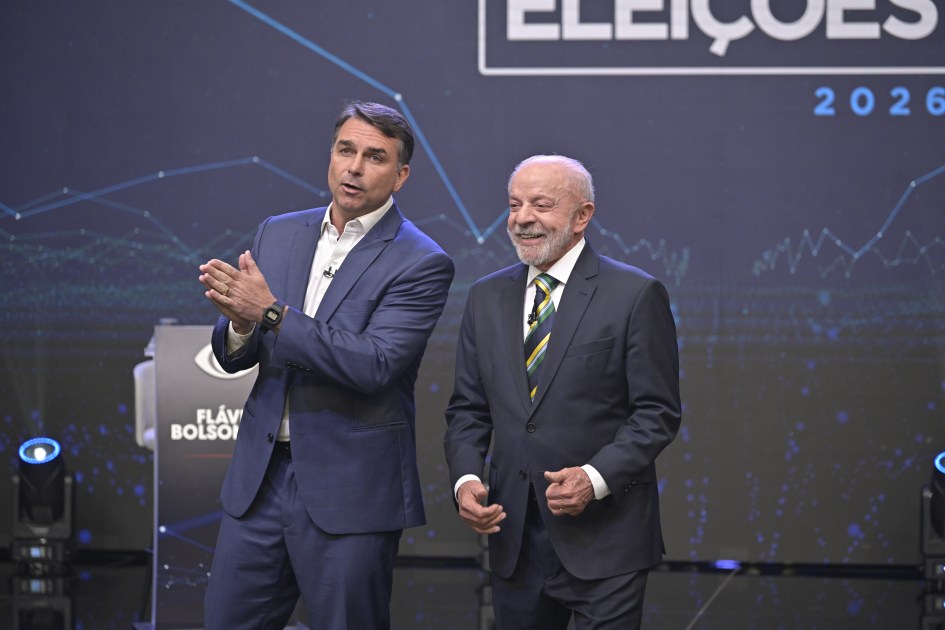 Debate da Band entre Flávio Bolsonaro e Lula