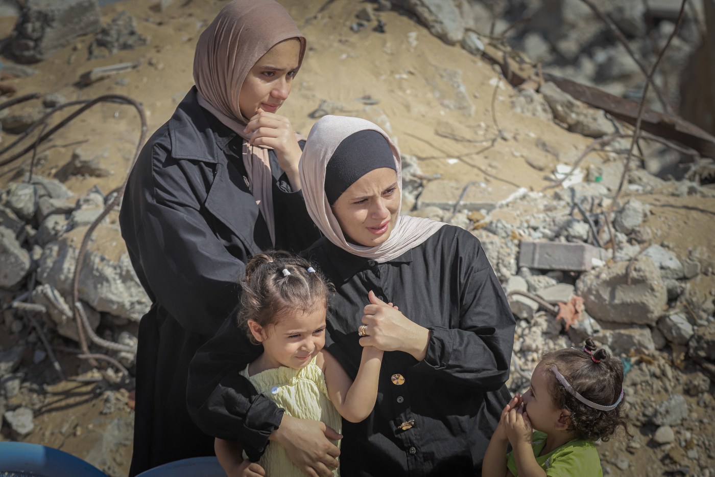Ataque israelense mata cinco em Gaza; mãe e filha cristãs estão entre vítimas