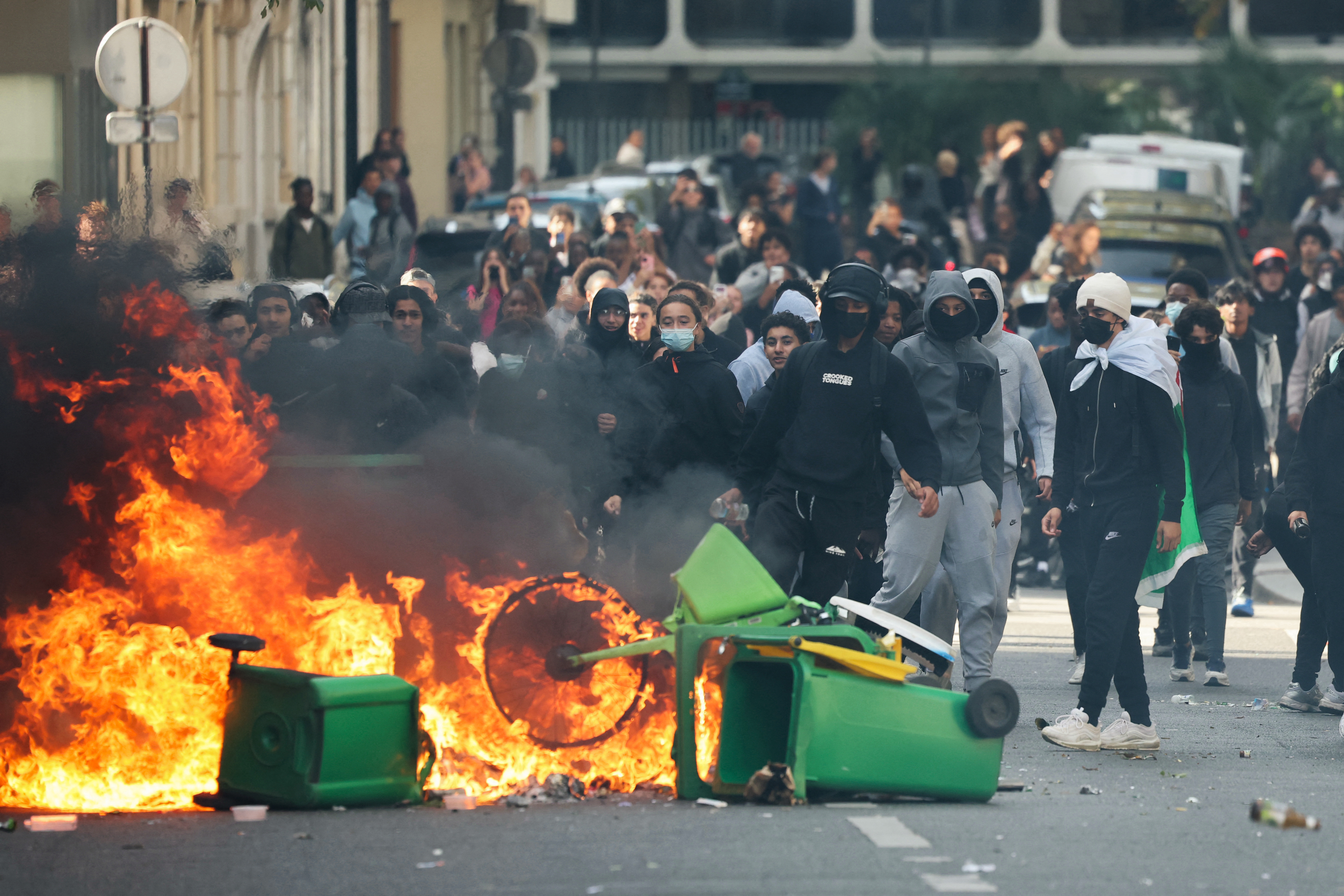 Protestos estudantis na França deixam 65 feridos e quase 2 mil detidos