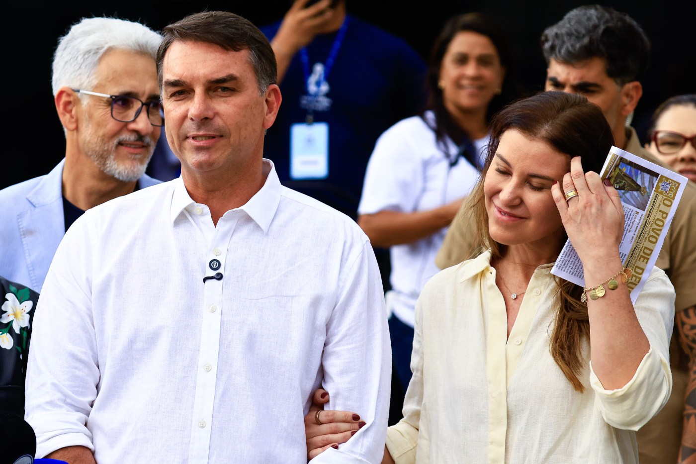 Flávio visitará Jair Bolsonaro nesta terça-feira