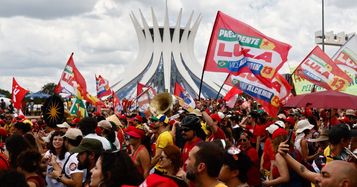 Apoiadores de Lula fazem atos nas capitais e no exterior pela reeleição do petista