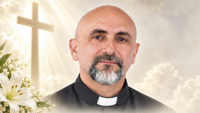 Padre morre após ser atingido por cruz em missa