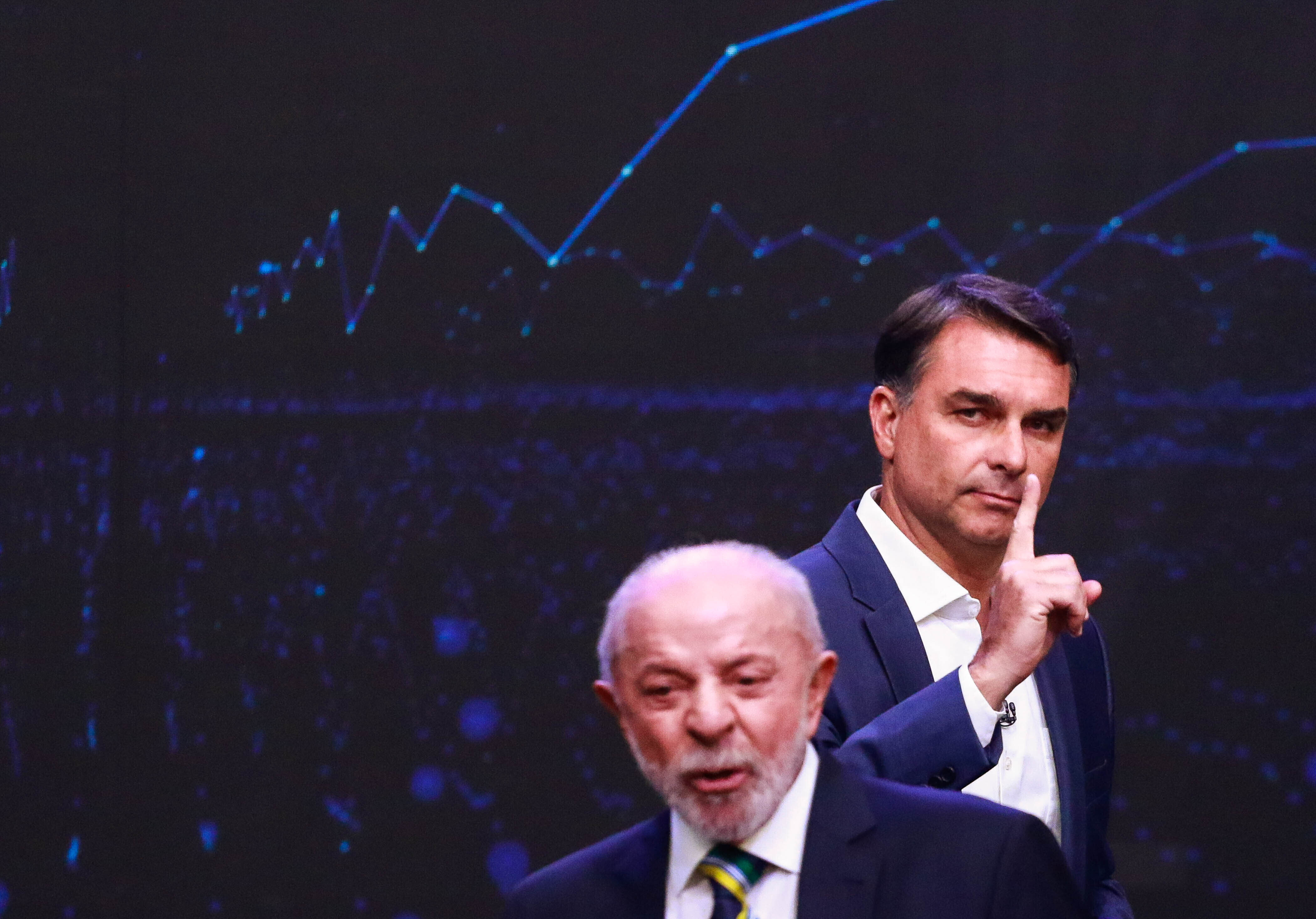 Imprensa internacional destaca troca de acusações entre Lula e Flávio em debate
