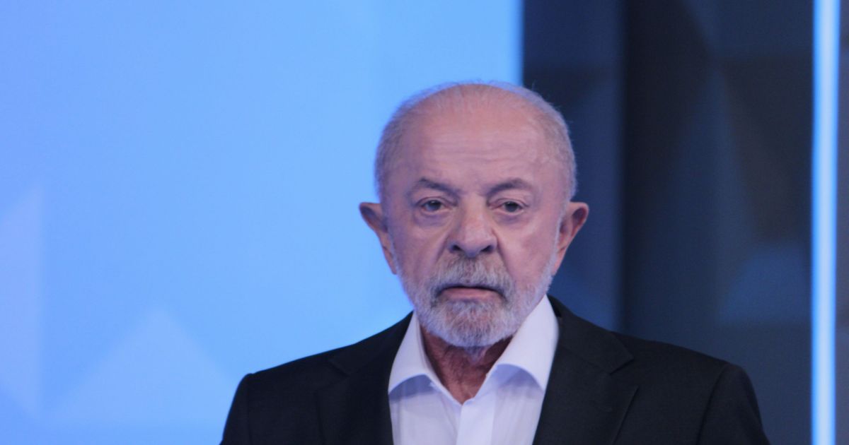 Lula diz que Flávio desrespeita o povo pobre do país: ‘Chamou Bolsa Família de bolsa farelo’