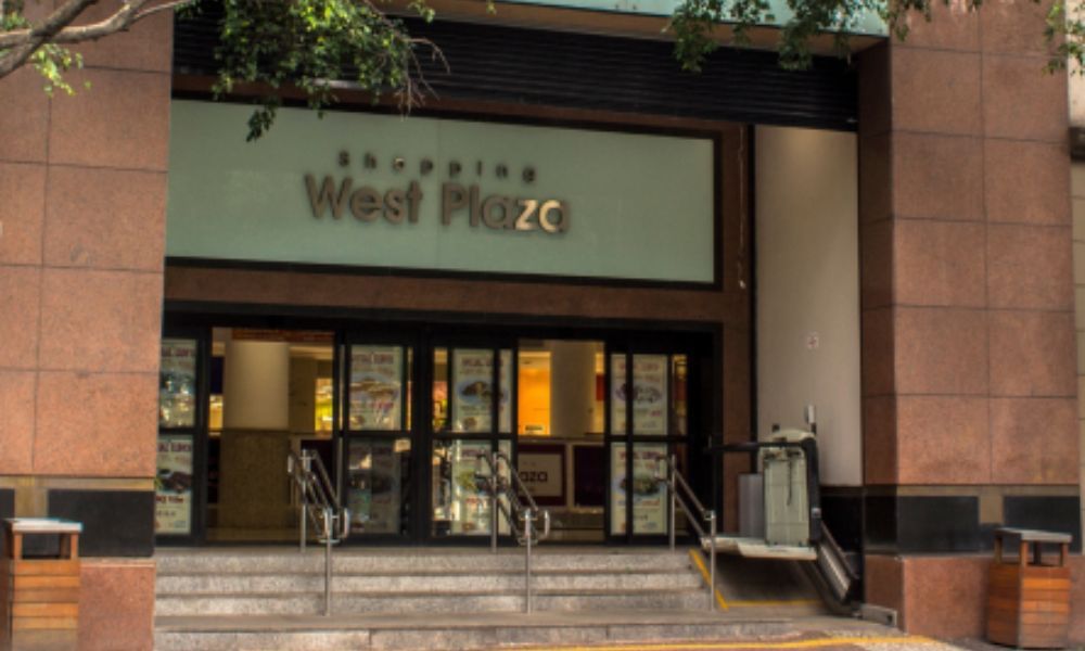 Fachada do Shopping West Plaza, na zona oeste de São Paulo