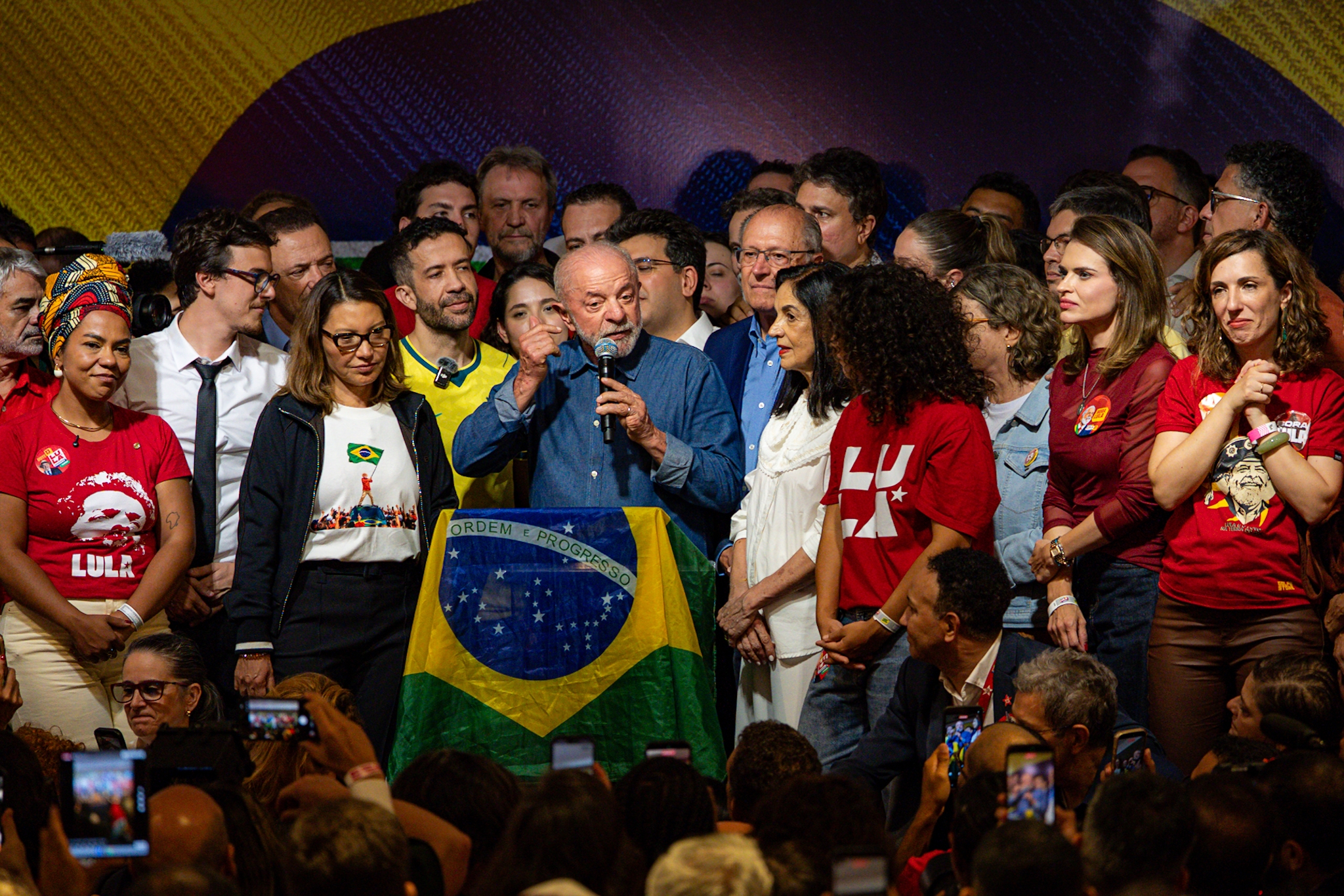 Abstenções, brancos e nulos e “vira voto”: a anatomia da virada de Lula no 2º turno