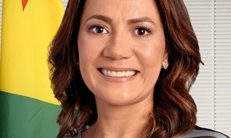 Mailza assis