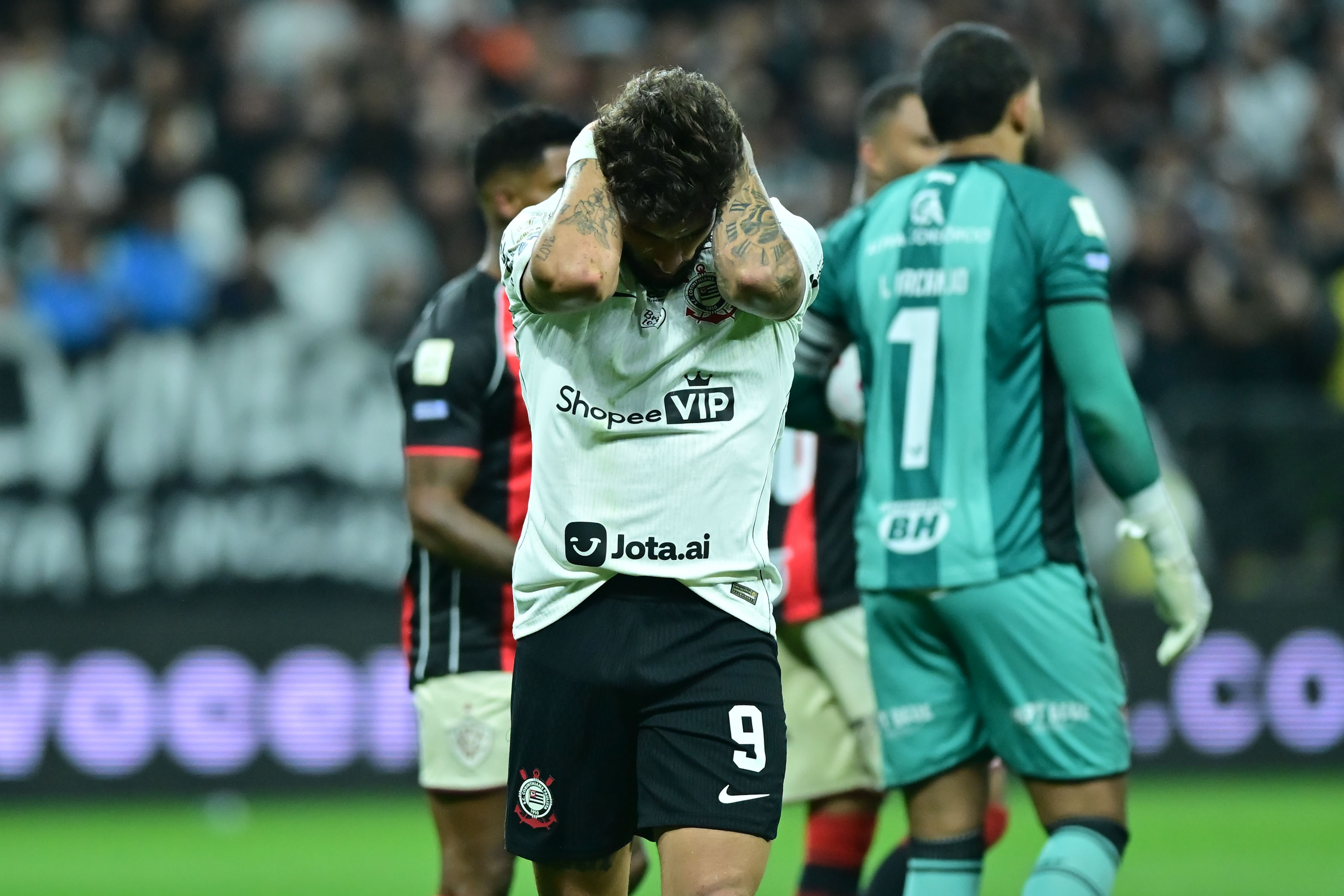 Após empate, Corinthians tem 43% de risco de cair; veja probabilidades