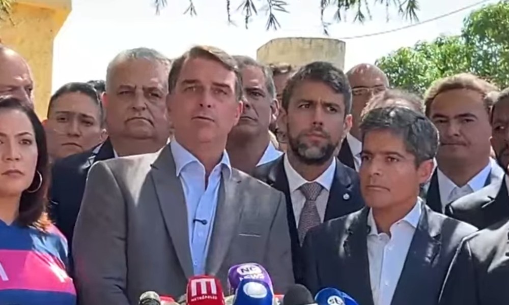União Brasil e PP oficializam apoio a Flávio Bolsonaro no 2º turno contra Lula