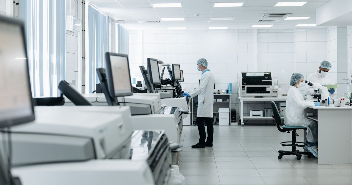 Brasileiros montam fábrica nos EUA para disputar mercado que movimenta US$4,5 bilhões em regeneração óssea