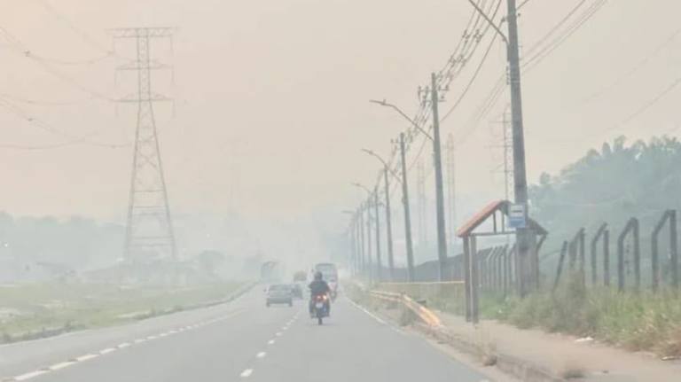 Manaus coberta por fumaça em 17 de outubro de 2026