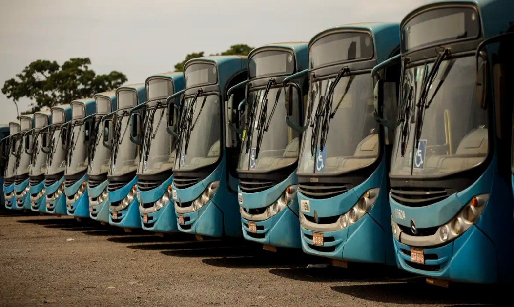 Procon-BA atualiza para 544 o número de ônibus parados em garagens de Salvador