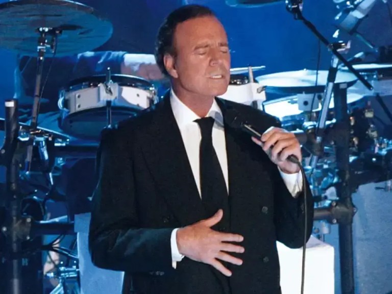 Julio Iglesias