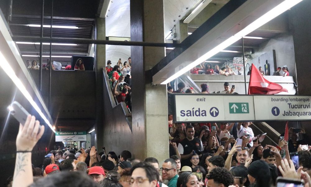 PM relata depredação, tumulto e pichações em dispersão de ato pró-Lula na Paulista