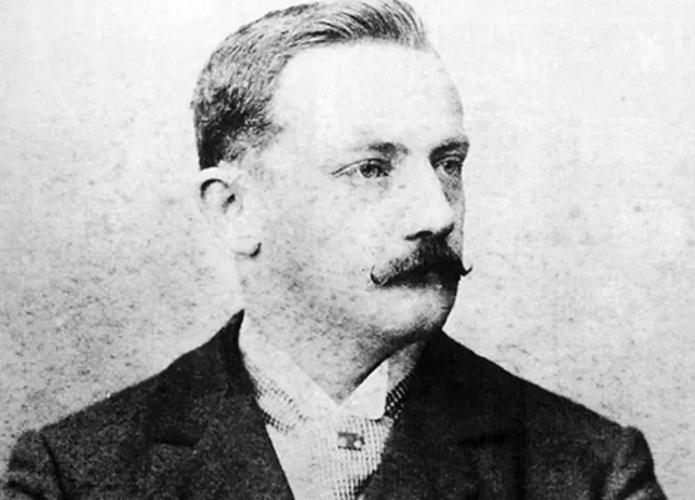 Dia exato do retorno de Charles Miller ao Brasil, em 1894, ainda é lacuna na historiografia