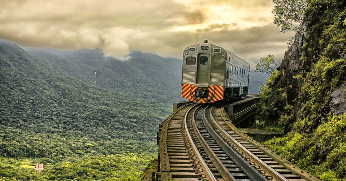 Logística e preços do trem entre Curitiba e Morret